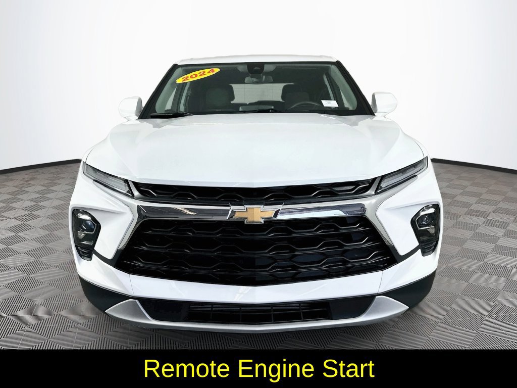 Used 2024 Chevrolet Blazer LT FWD image 4