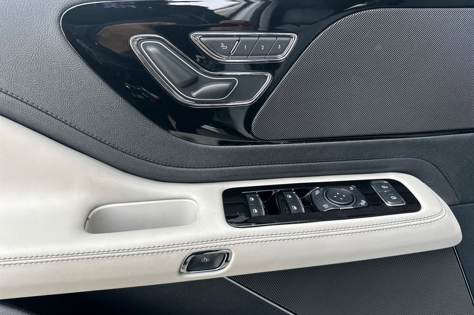 New 2026 Lincoln Aviator Premiere w/ Jet Appearance Package image 10