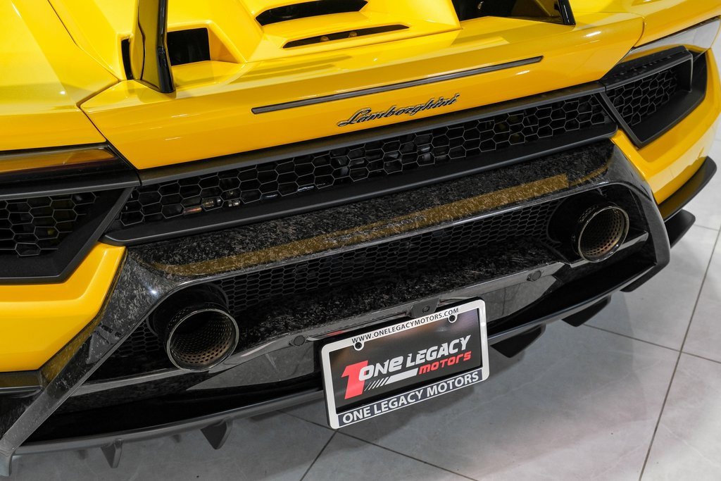Used 2018 Lamborghini Huracan Performante image 50