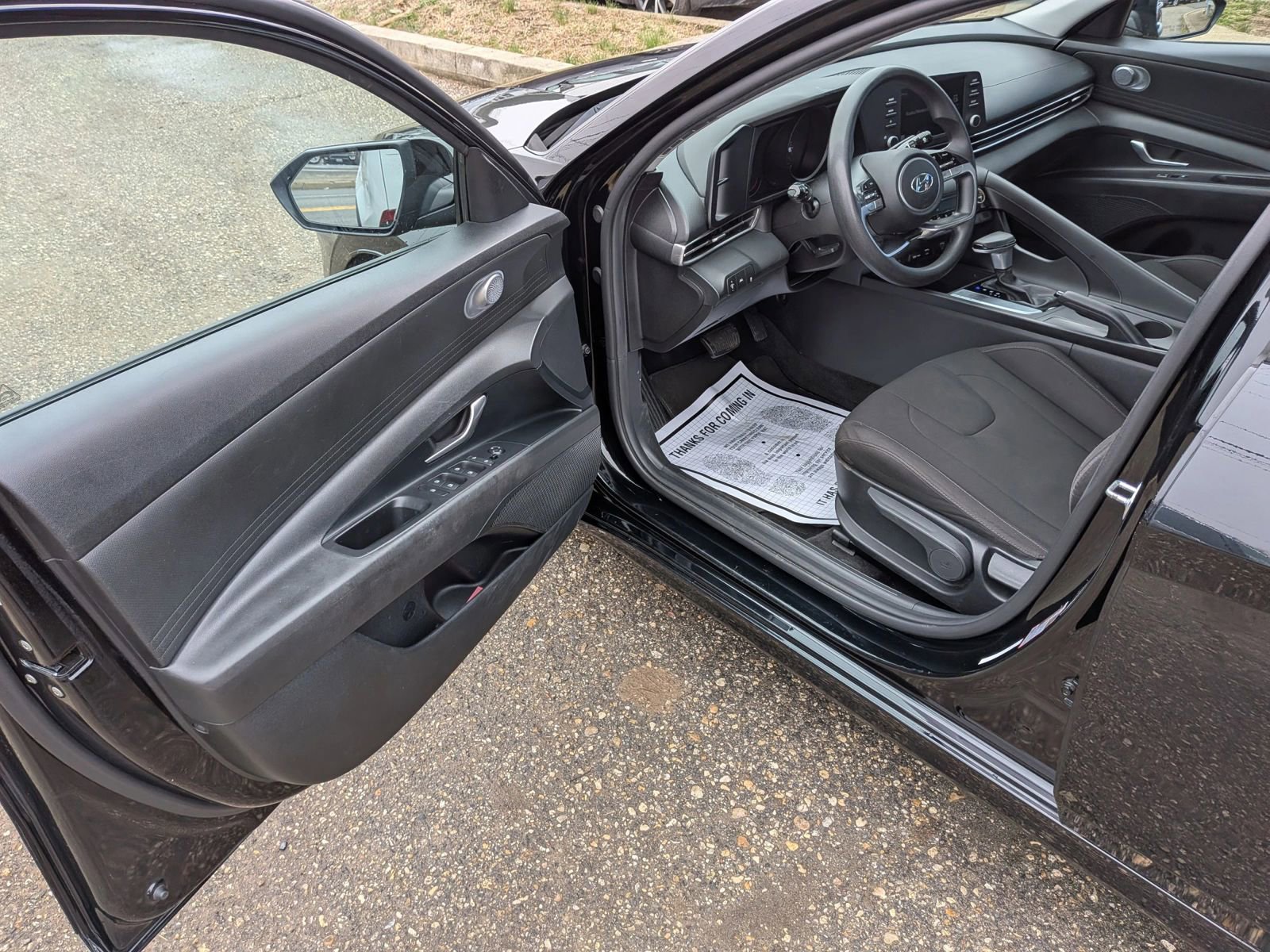 Used 2021 Hyundai Elantra SEL image 18