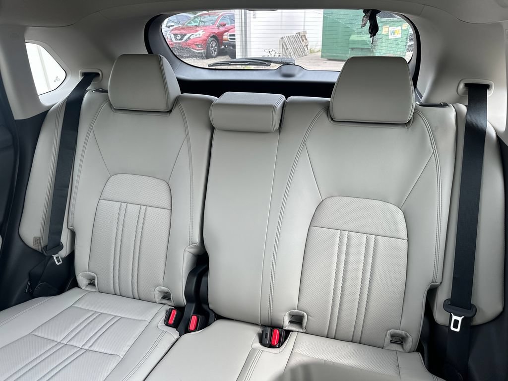 Used 2026 Honda HR-V EX-L image 17