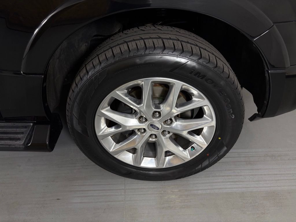 Used 2016 Ford Expedition Limited RWD image 10