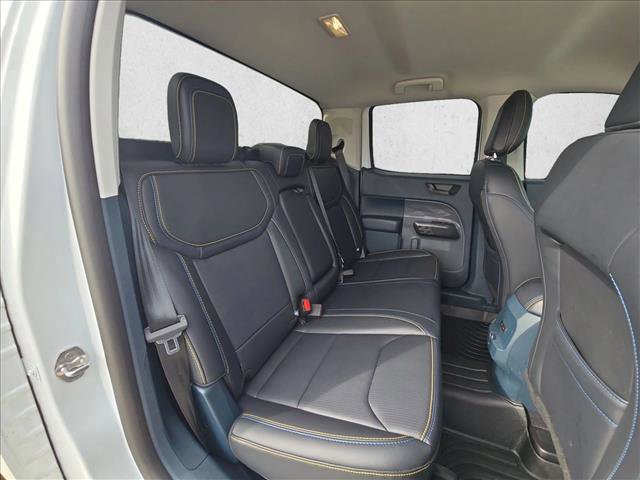Used 2025 Ford Maverick Lobo AWD/4WD image 17