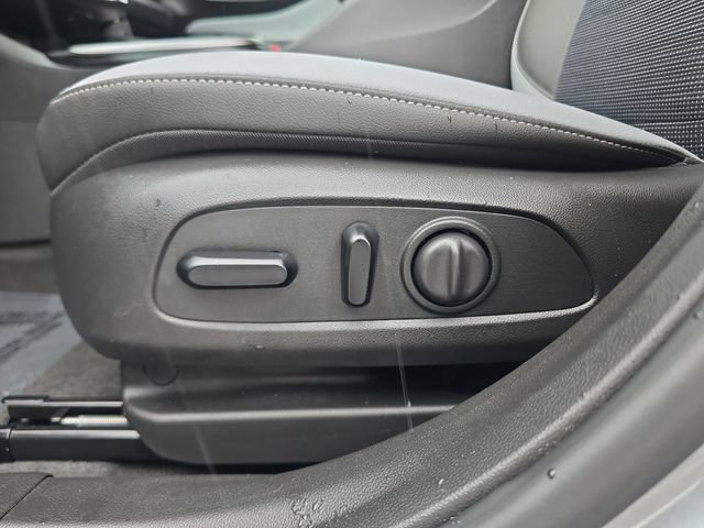 Used 2025 Buick Envista Preferred w/ Convenience I Package FWD image 18