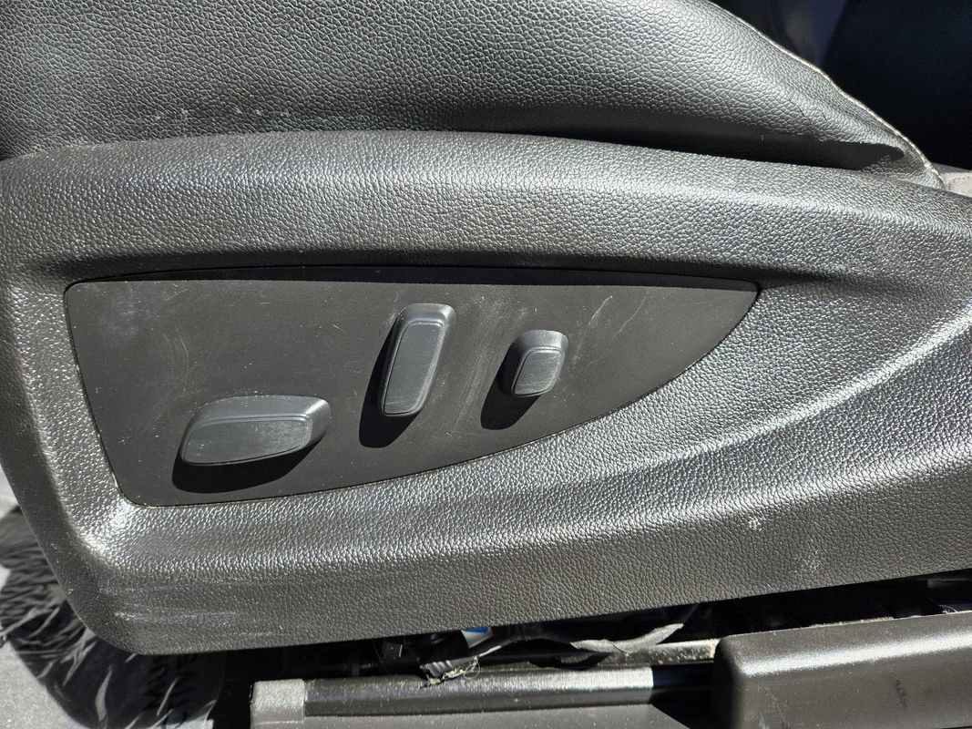 Used 2019 Chevrolet Suburban LT AWD/4WD image 13