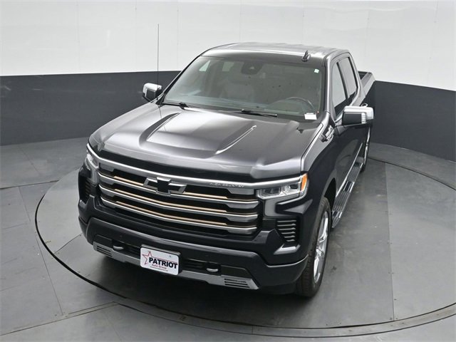 Used 2022 Chevrolet Silverado 1500 High Country w/ High Country Premium Package image 34