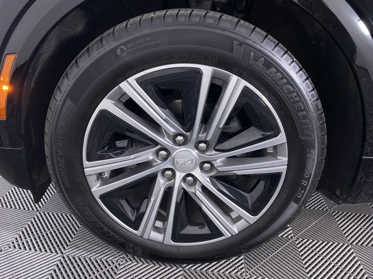 Certified 2024 Cadillac Lyriq Luxury w/ LPO, Floor Liner Package AWD/4WD image 31