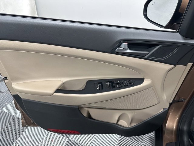 Used 2016 Hyundai Tucson Limited w/ Option Group 03 image 15