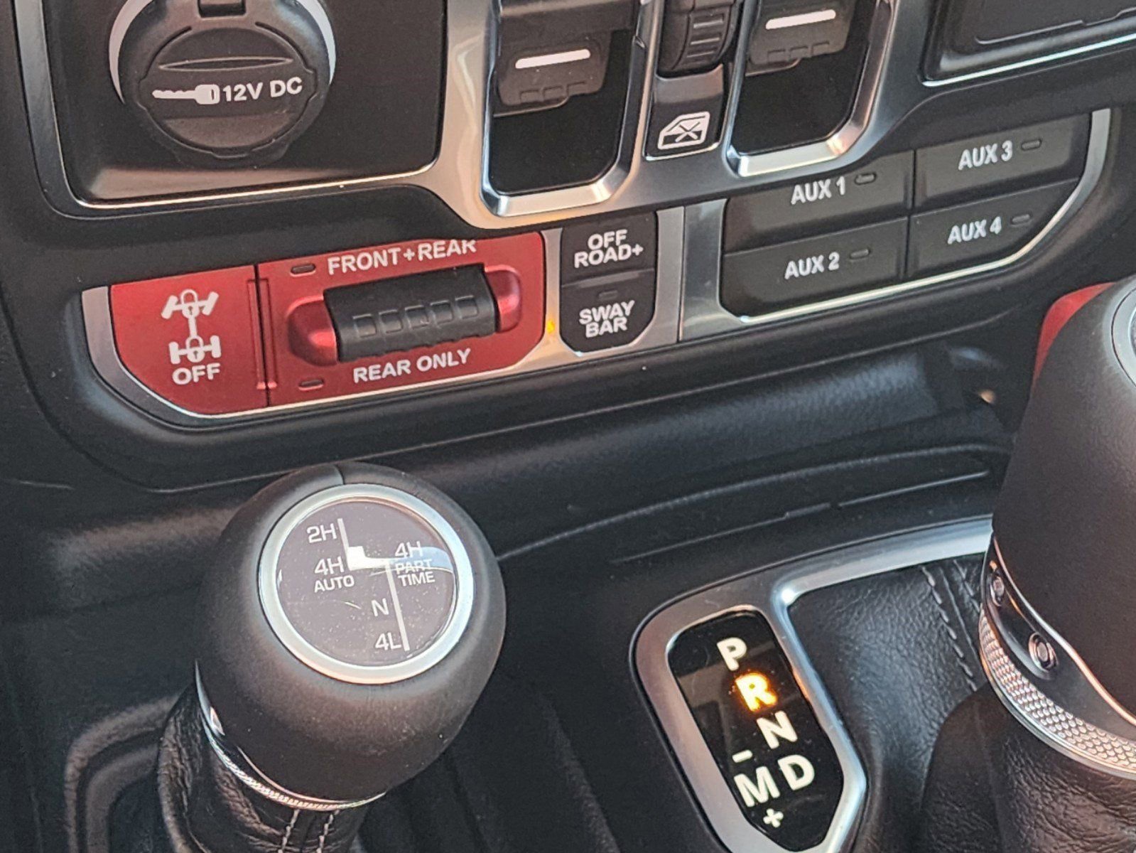 Used 2025 Jeep Wrangler Unlimited Rubicon image 19