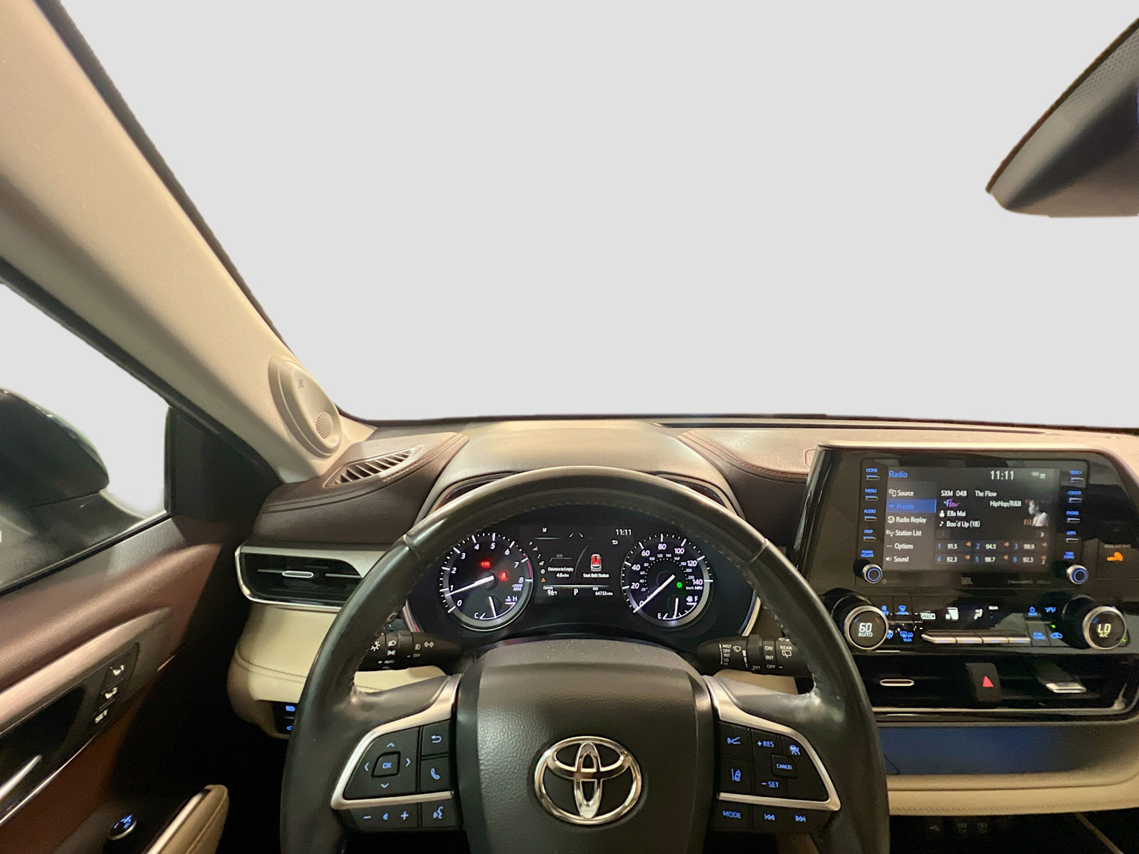 Used 2021 Toyota Highlander Limited FWD image 7