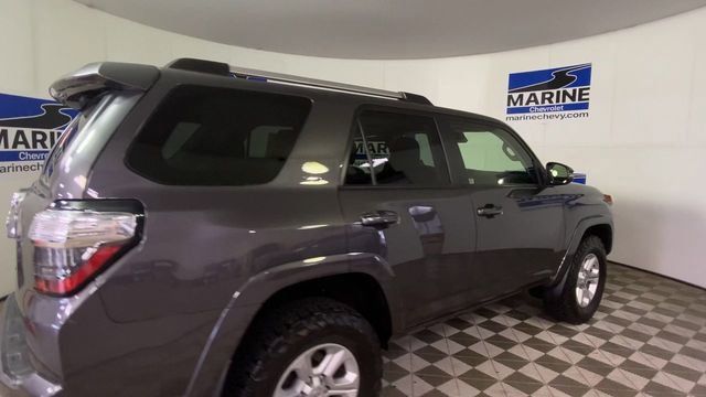 Used 2022 Toyota 4Runner SR5 Premium w/ Moonroof Package image 2