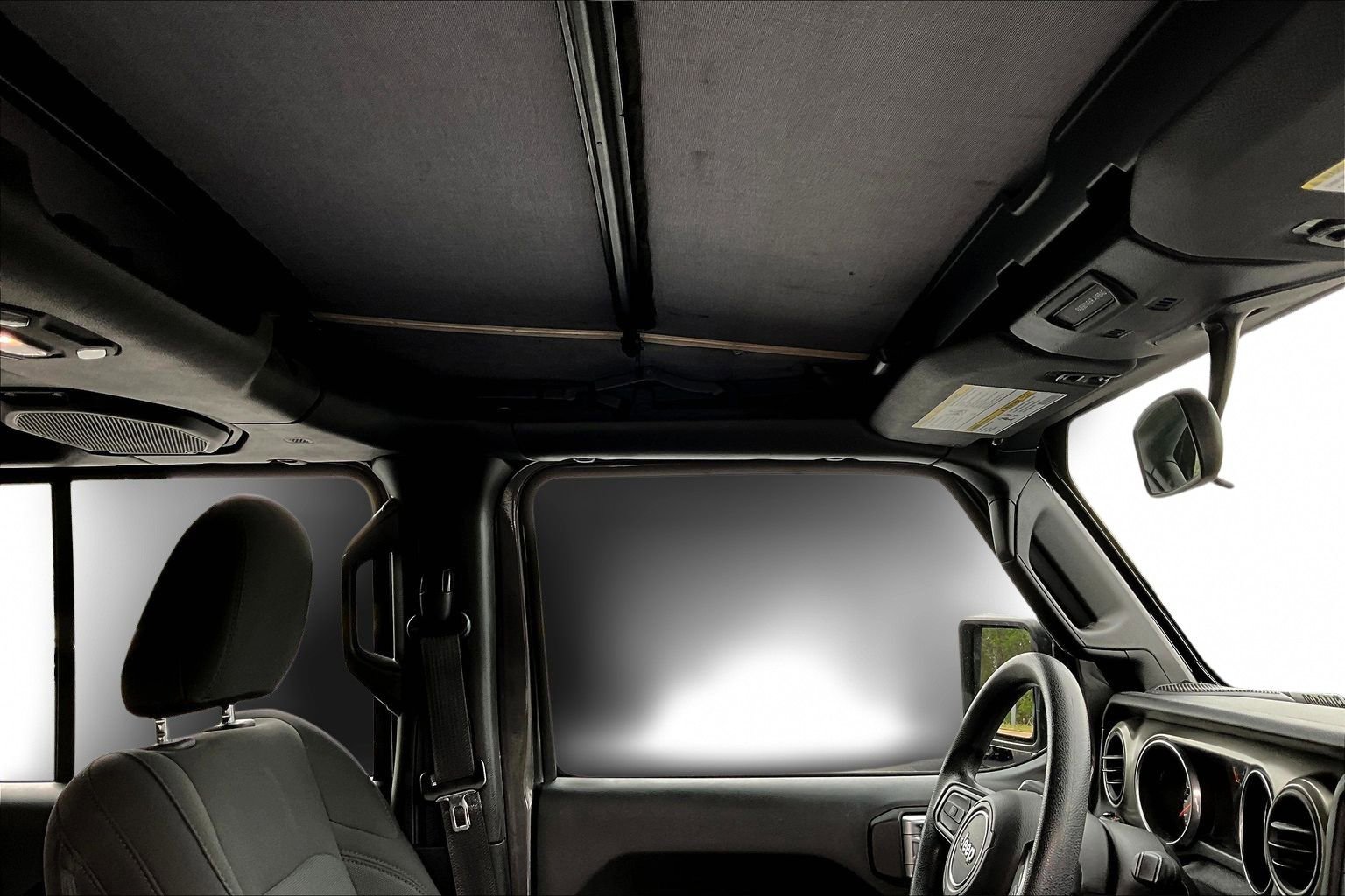 Used 2018 Jeep Wrangler Unlimited Sport image 27