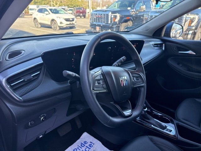 Used 2024 Buick Encore GX Sport Touring image 10