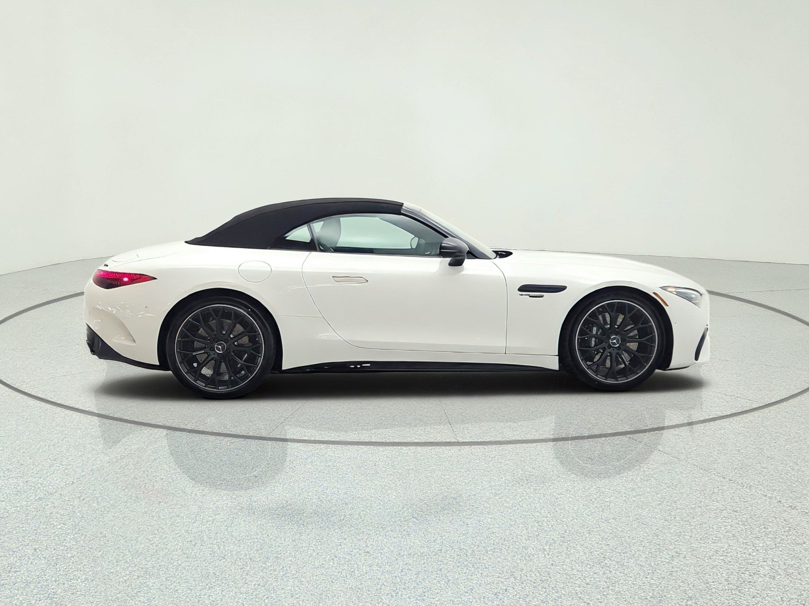 New 2027 Mercedes-Benz SL 55 AMG 4MATIC image 4