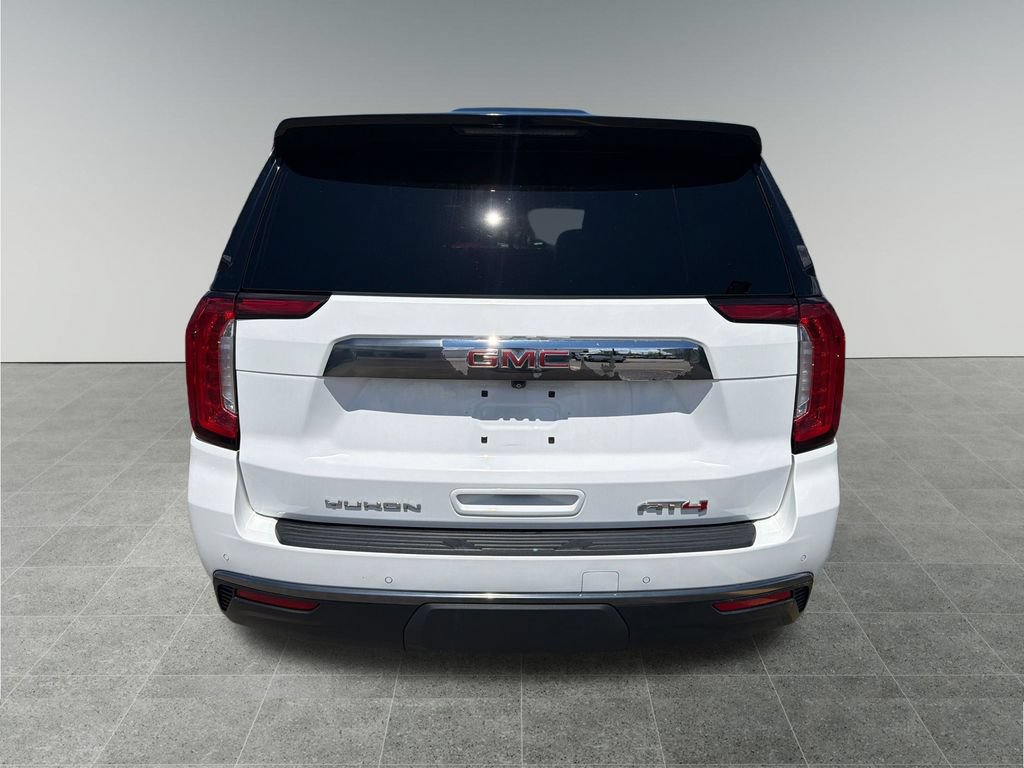 Used 2023 GMC Yukon XL AT4 w/ AT4 Premium Package AWD/4WD image 5