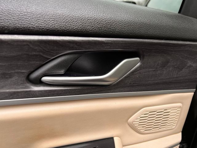 Used 2022 Jeep Grand Cherokee L Limited image 26