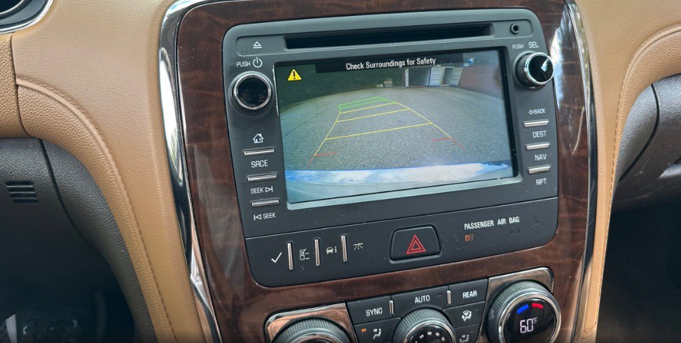 Used 2017 Buick Enclave Leather image 9