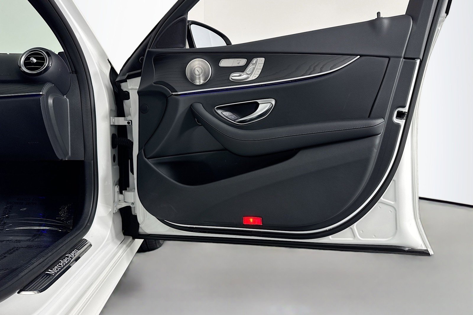 Used 2022 Mercedes-Benz E 350 4MATIC Sedan image 24