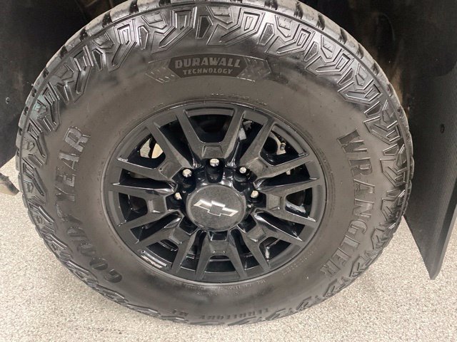 Used 2026 Chevrolet Silverado 2500 ZR2 AWD/4WD image 9