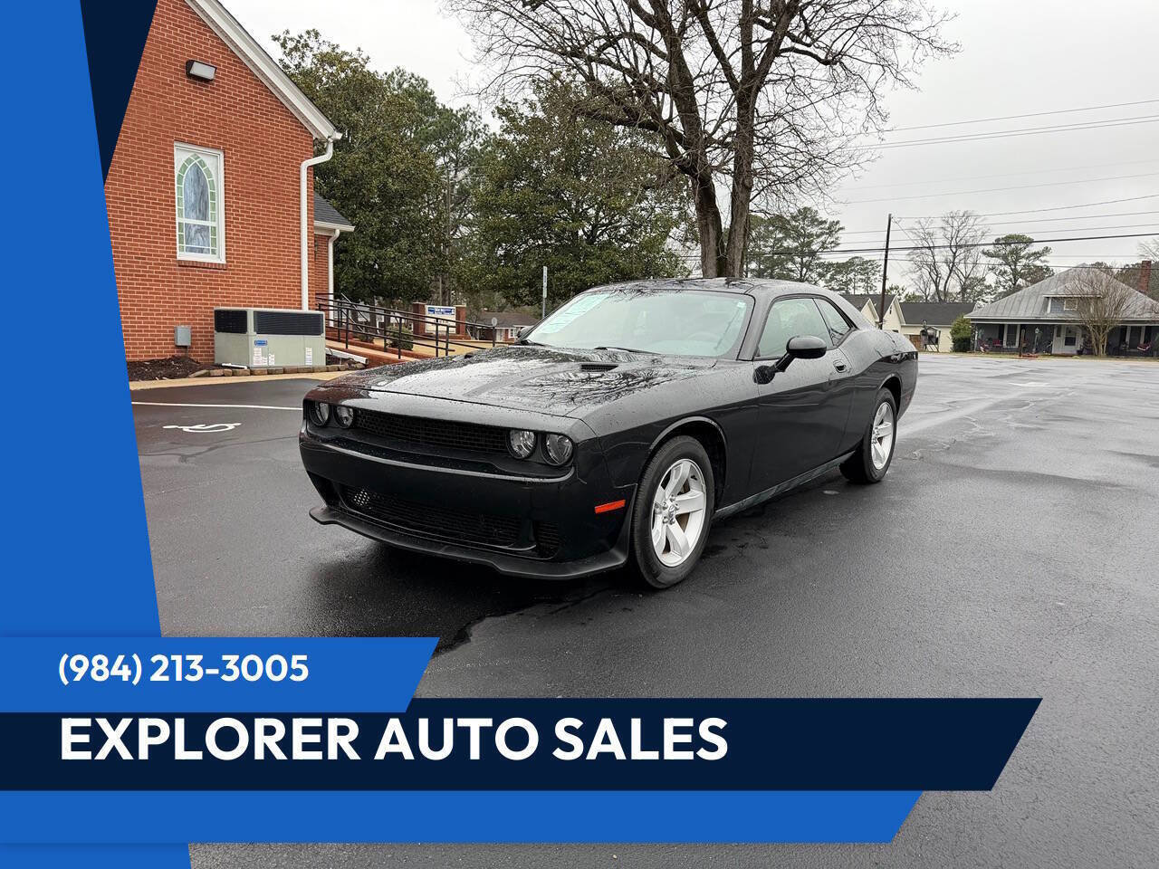 Used 2010 Dodge Challenger SE