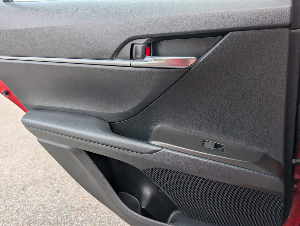 Used 2023 Toyota Camry SE w/ Convenience Package image 29