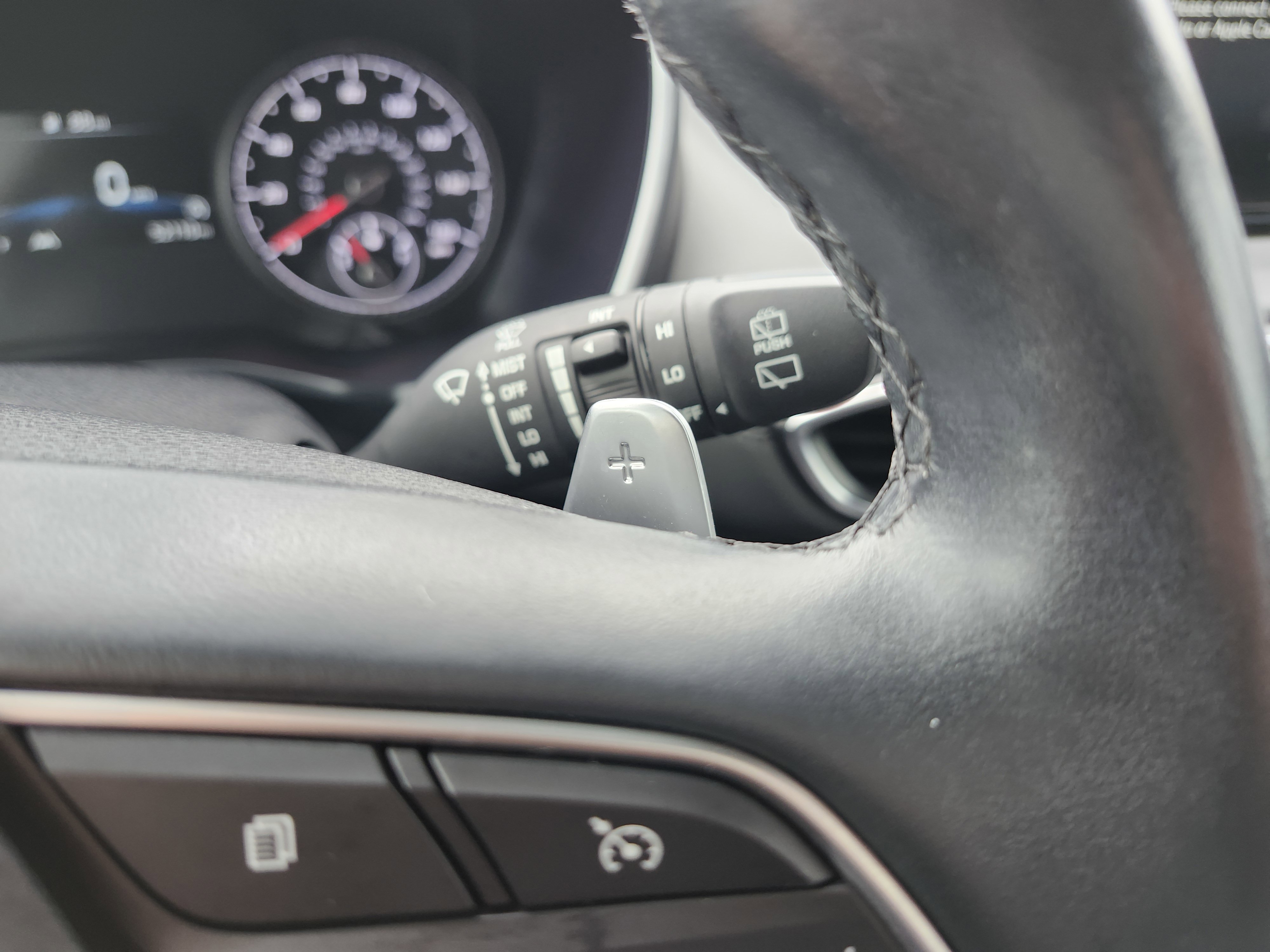 Used 2023 Hyundai Santa Fe SEL FWD image 13