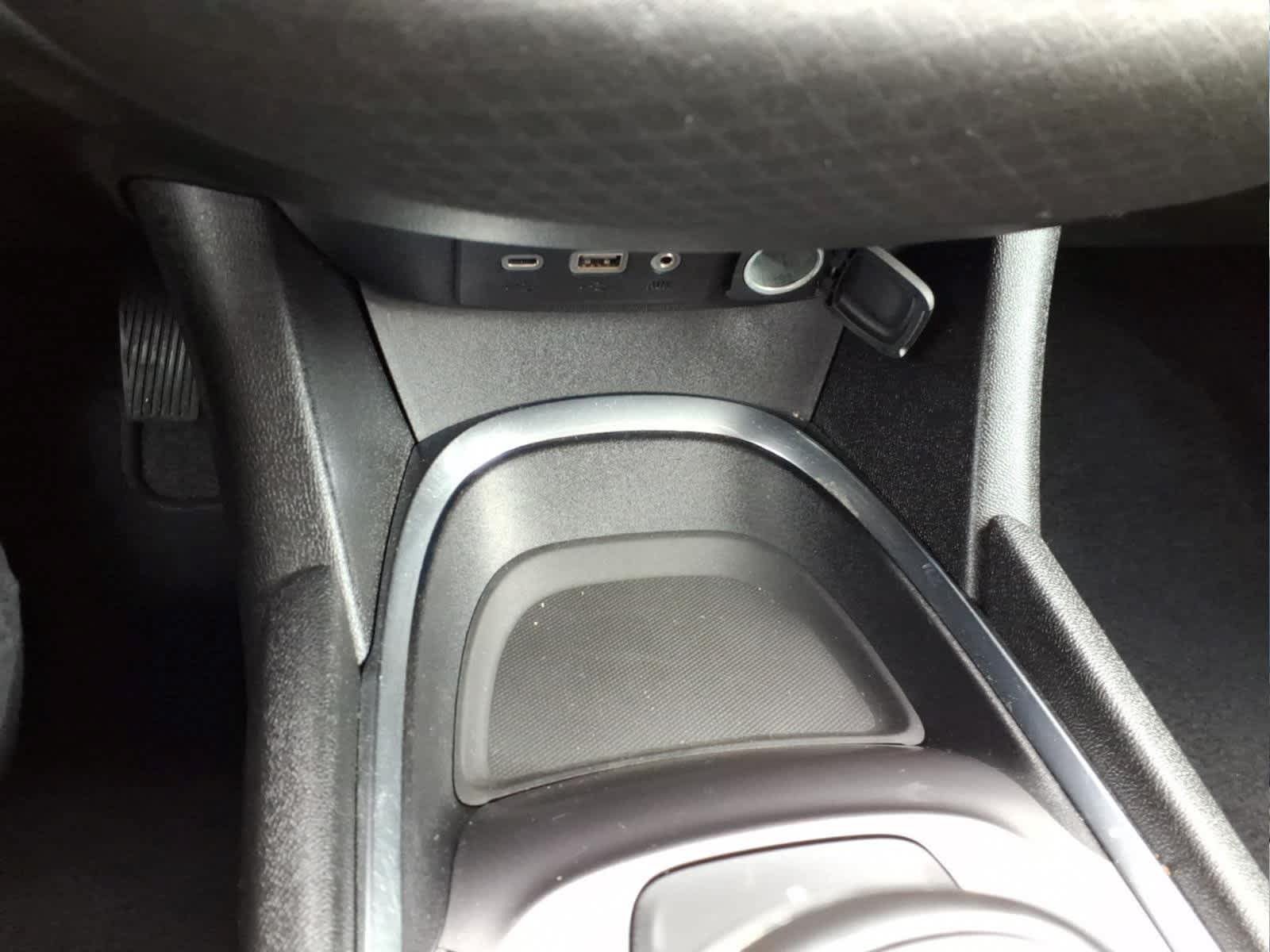 Used 2020 Chevrolet Malibu LT FWD image 22