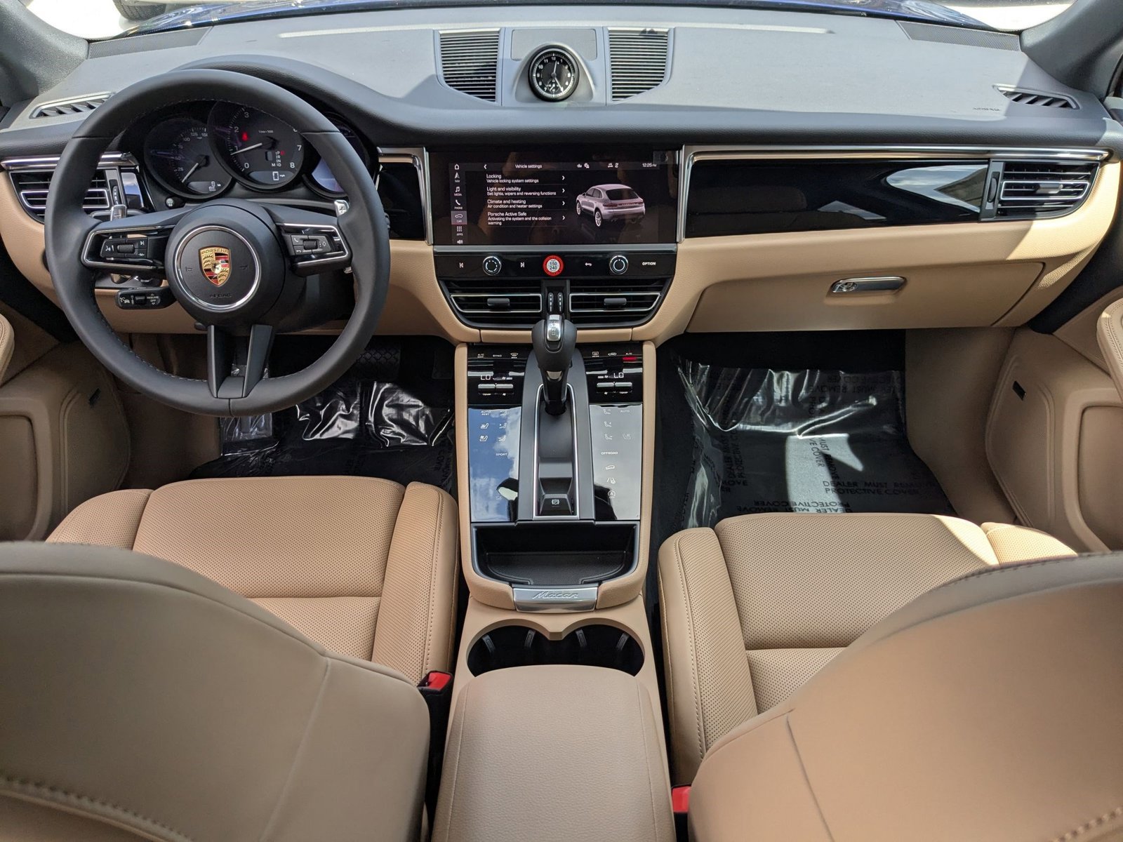 New 2026 Porsche Macan image 24