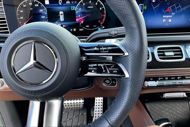 Certified 2025 Mercedes-Benz GLS 580 4MATIC image 11