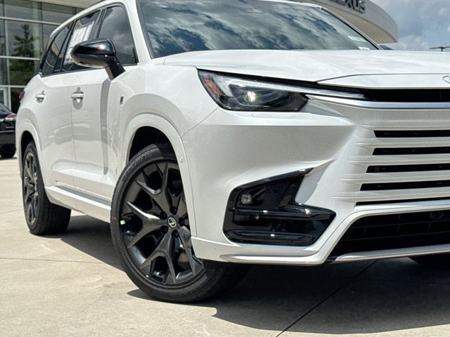New 2026 Lexus TX 500h AWD image 16