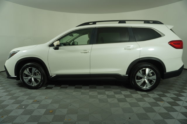 Used 2025 Subaru Ascent Premium AWD/4WD image 4