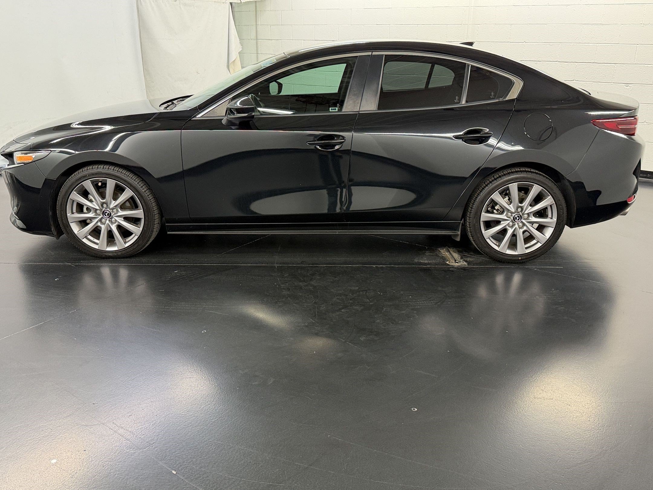 Used 2020 MAZDA MAZDA3 AWD Sedan w/ Preferred Package image 2