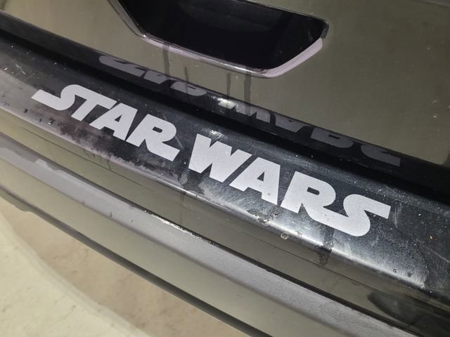 Used 2017 Nissan Rogue SV image 17