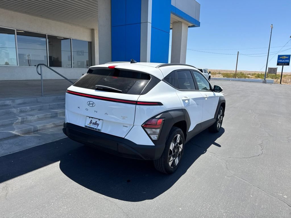 Used 2024 Hyundai Kona SEL AWD/4WD image 5