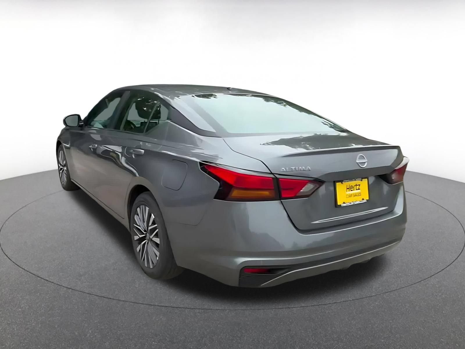 Used 2026 Nissan Altima 2.5 SV FWD image 9