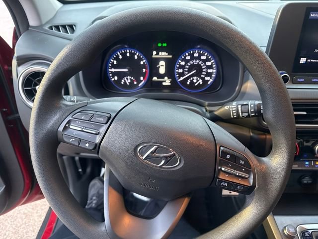 Used 2022 Hyundai Kona SE image 11
