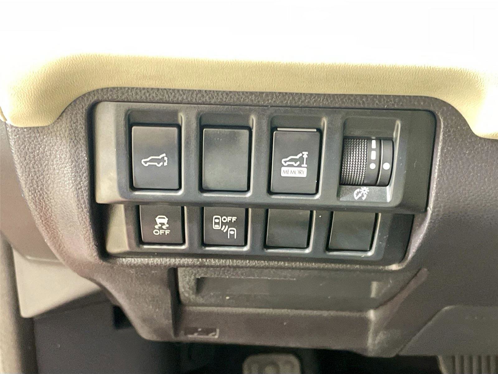 Used 2019 Subaru Ascent Limited w/ Popular Package #3 AWD/4WD image 14