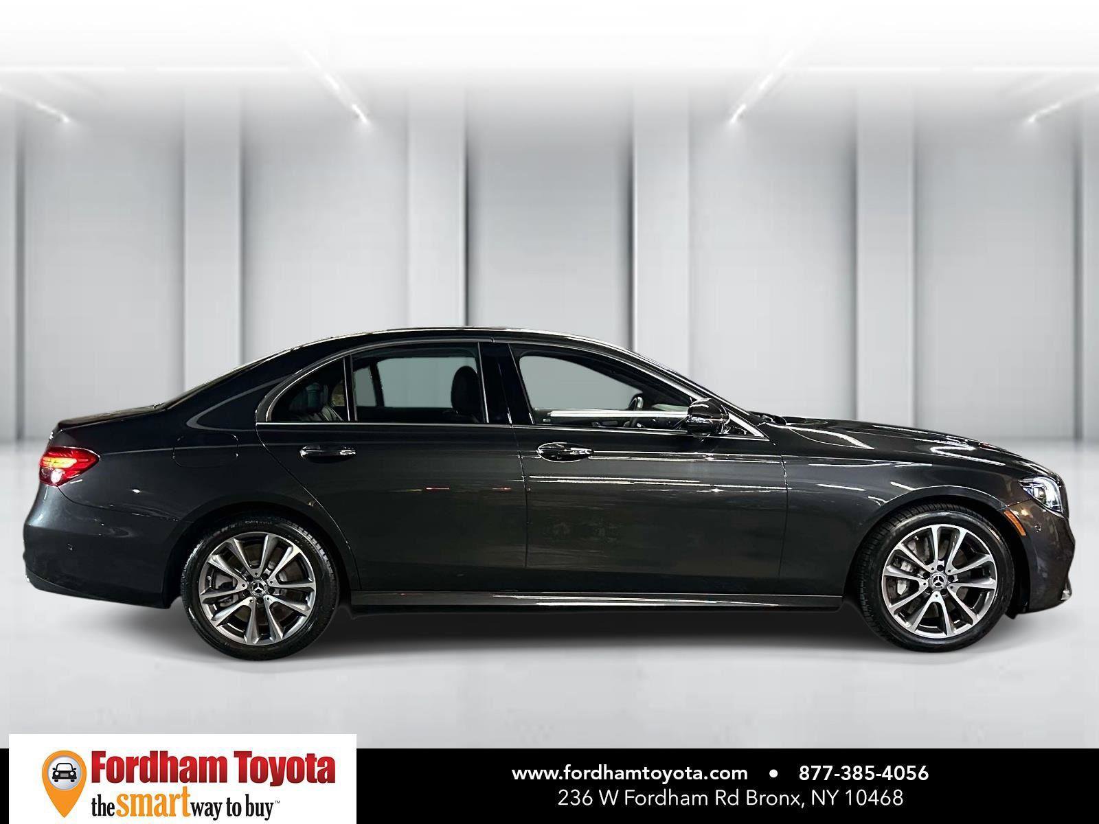 Used 2022 Mercedes-Benz E 450 4MATIC Sedan image 2