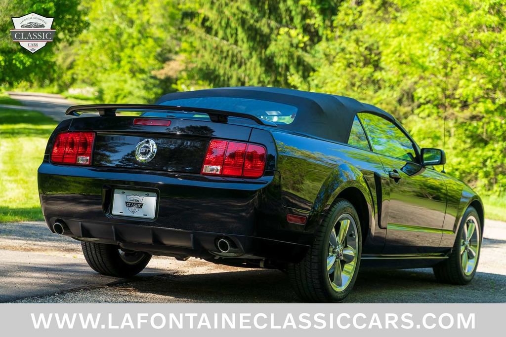Used 2007 Ford Mustang GT Premium RWD image 11
