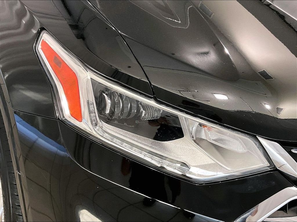 Used 2018 Chevrolet Traverse High Country AWD/4WD image 34