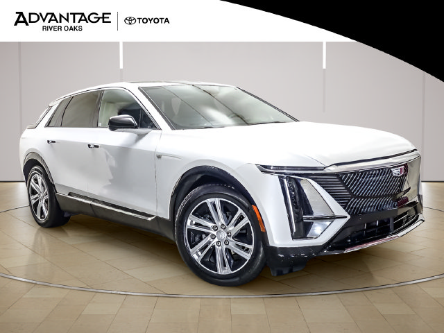 Used 2024 Cadillac Lyriq Tech AWD/4WD image 2