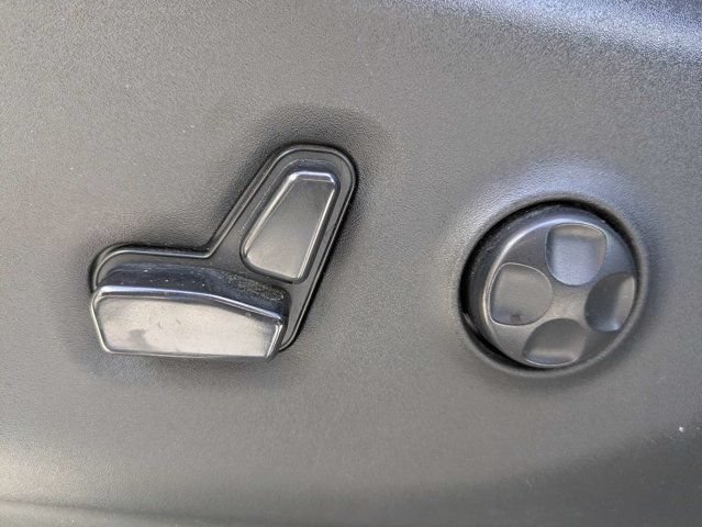 Used 2019 Chrysler Pacifica Touring-L FWD image 22