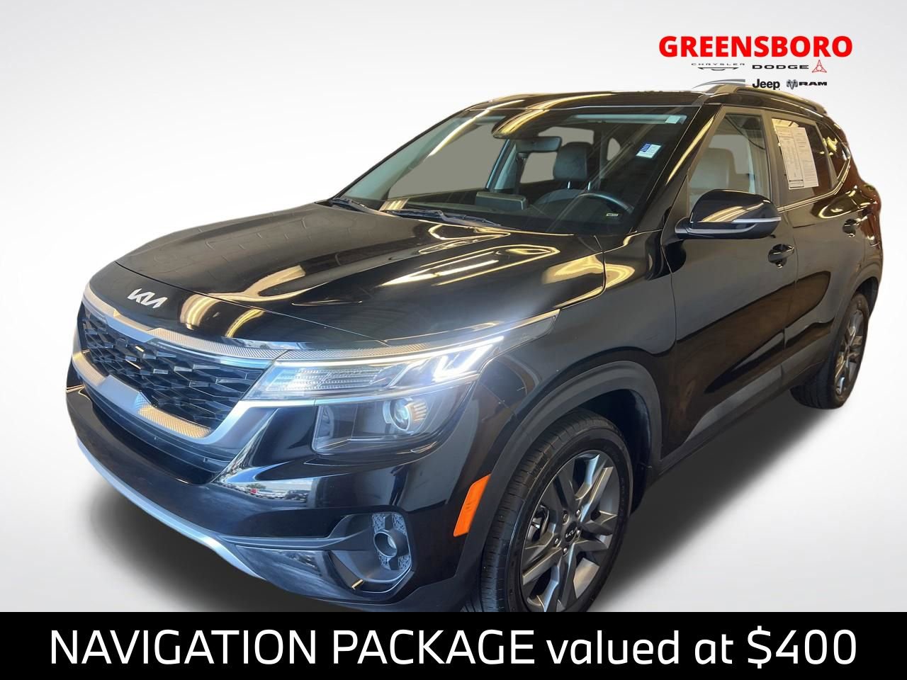 Used 2023 Kia Seltos S w/ Navigation Package FWD image 1