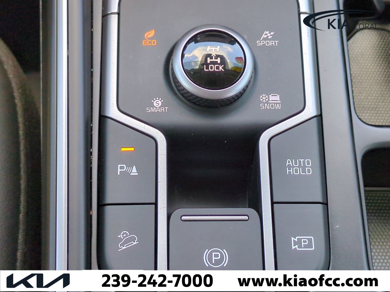 Certified 2023 Kia Sorento EX image 25