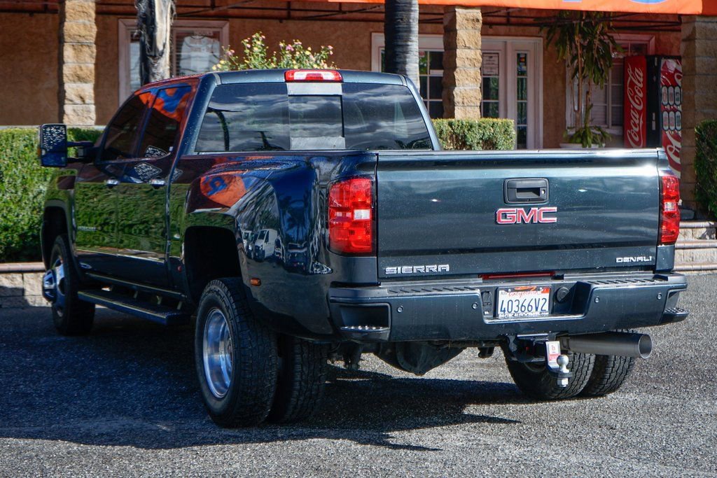 Used 2019 GMC Sierra 3500 Denali w/ Duramax Plus Package image 6