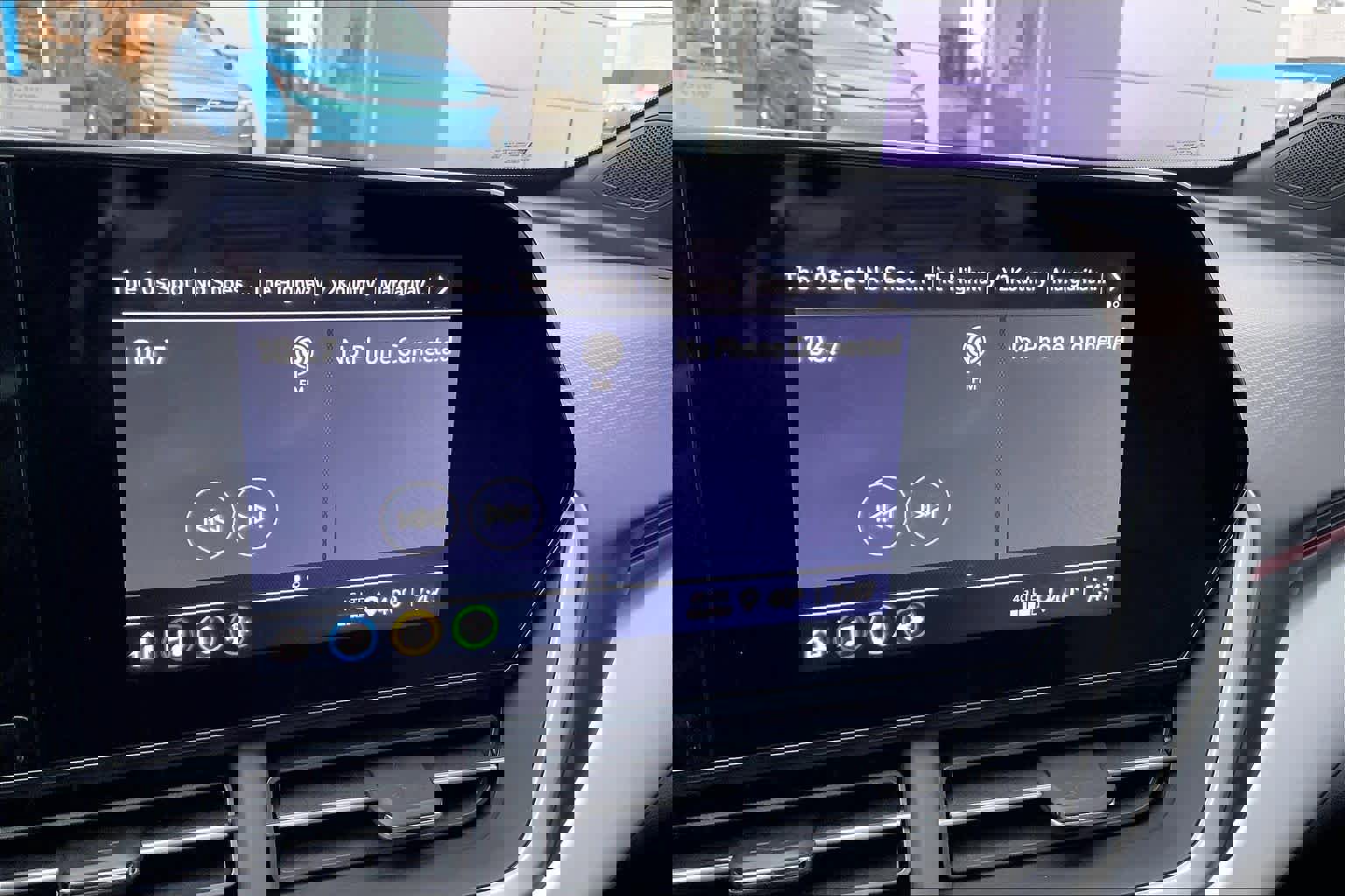 Certified 2025 Chevrolet Trax RS w/ Driver Confidence Package image 34