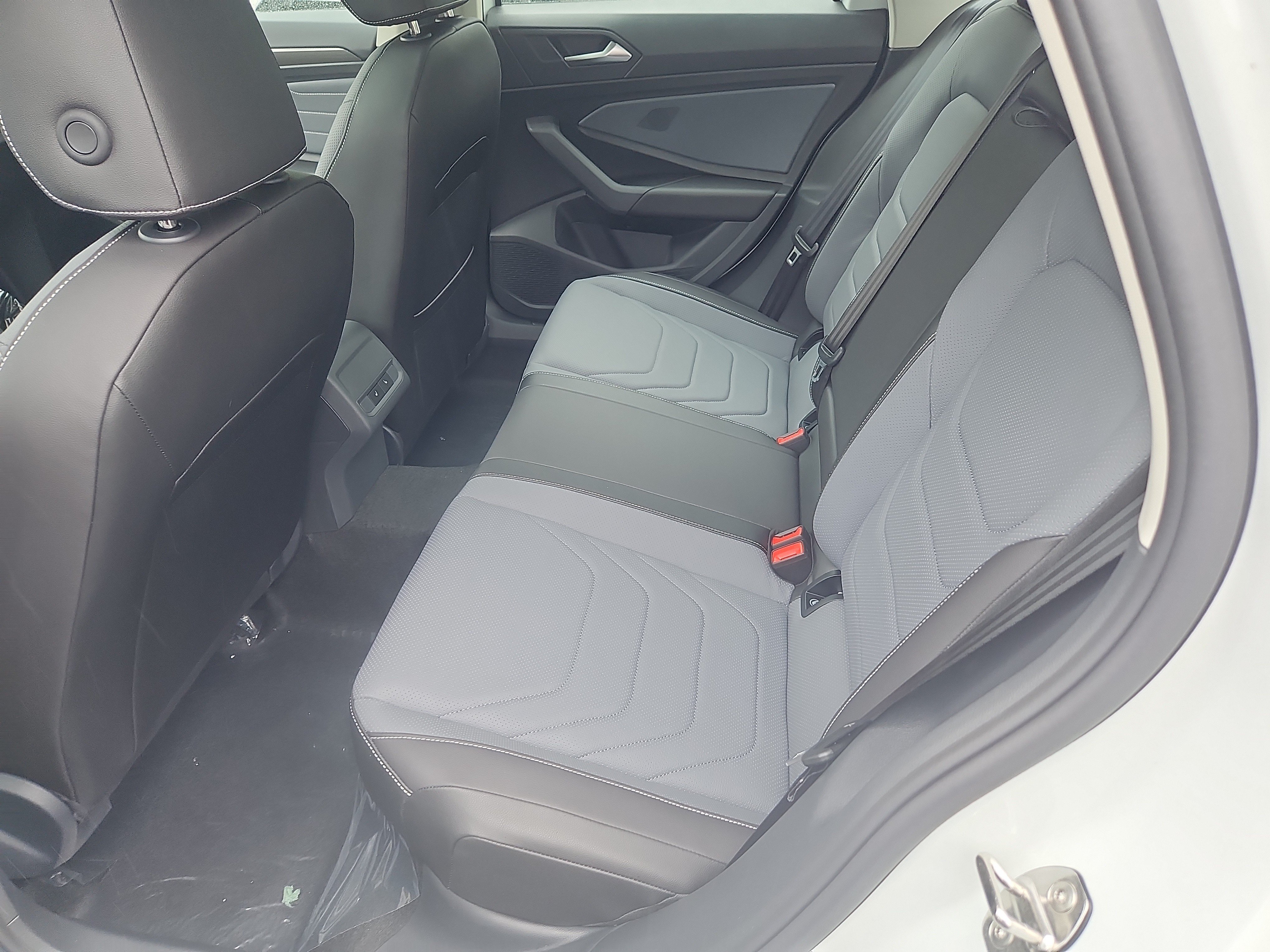 New 2026 Volkswagen Jetta SEL FWD image 20