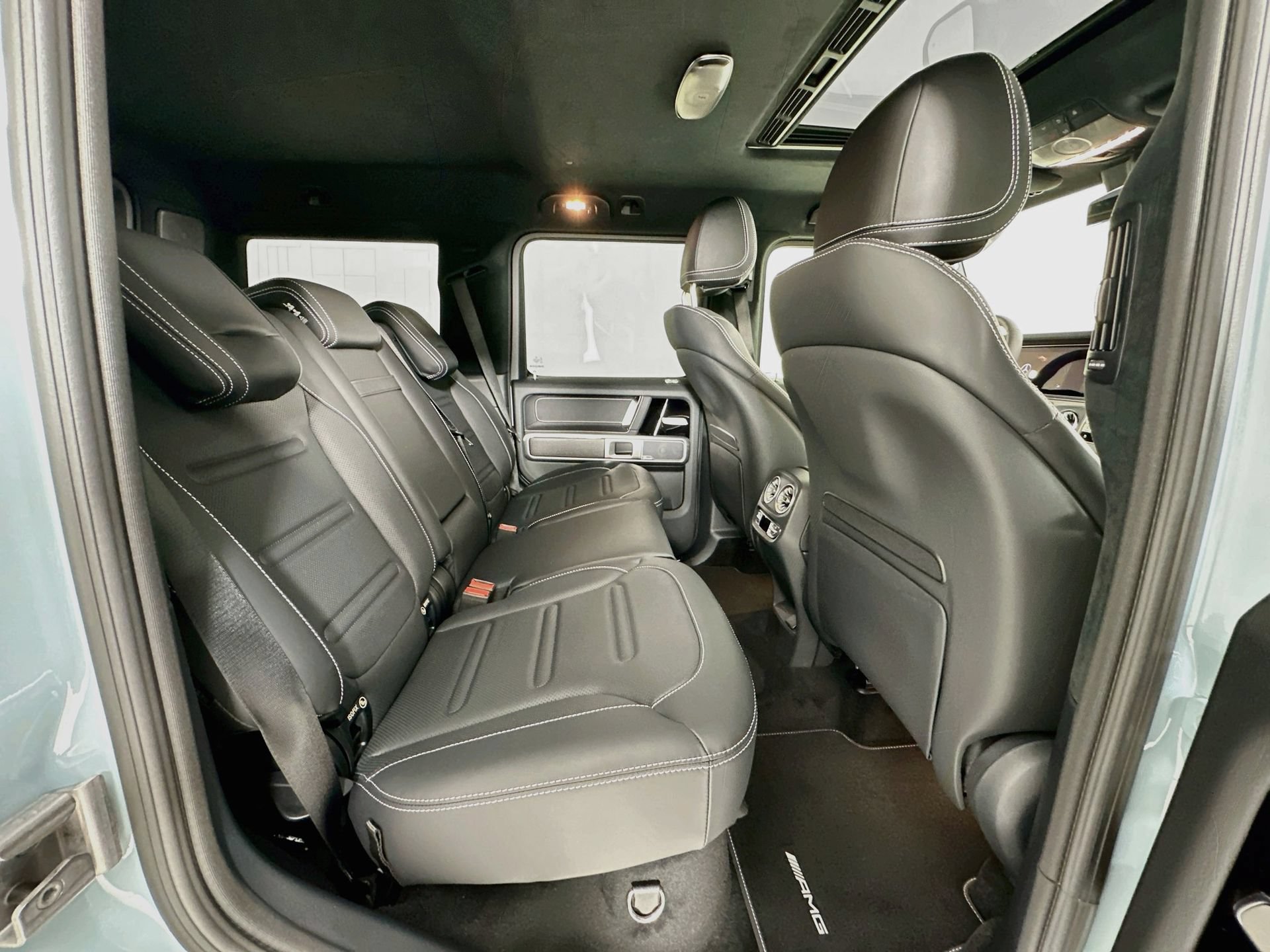 New 2027 Mercedes-Benz G 580 e image 30