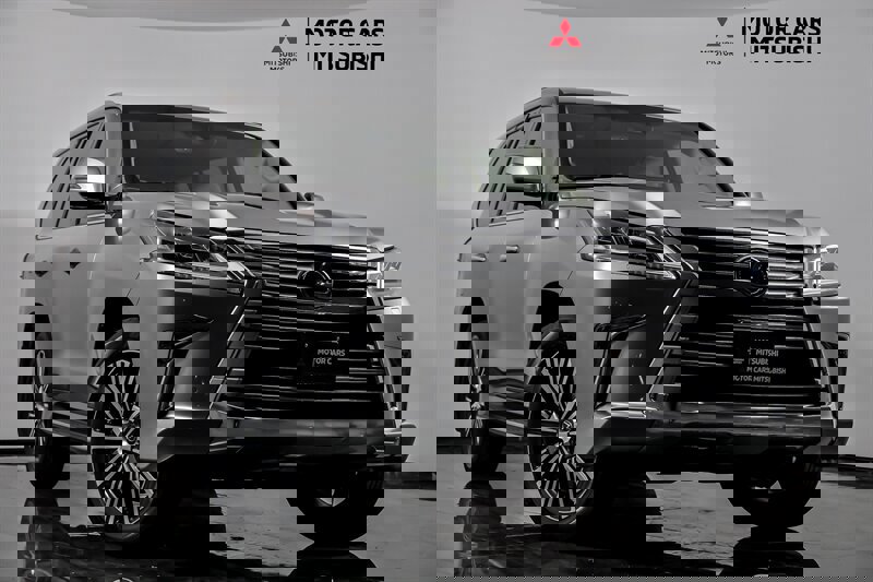 Used 2021 Lexus LX 570 4WD w/ Luxury Package image 1