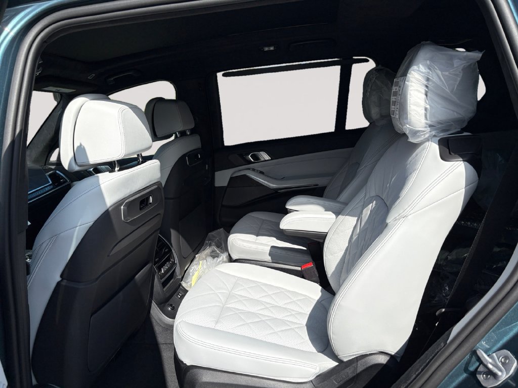 New 2027 BMW X7 xDrive40i AWD/4WD image 13